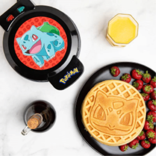 Uncanny Brands Pokémon Bulbasaur Waffle Maker – Non-Stick Waffle Iron Featuring Pokémon #001