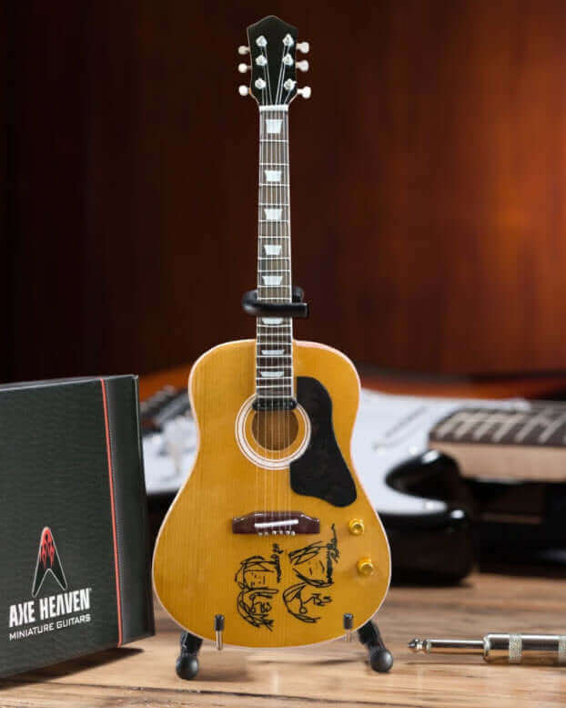 Fab Four sous licence - Réplique miniature de guitare acoustique John Lennon « Give Peace a Chance » à collectionner
