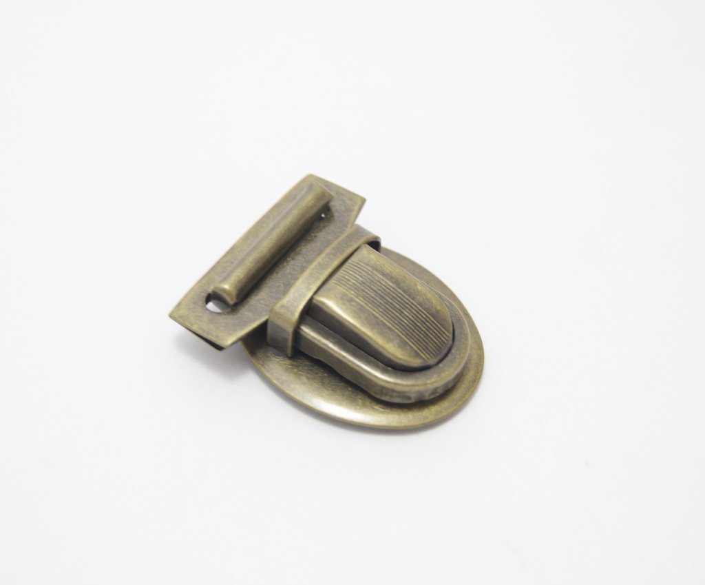 Emmaline Tongue Lock - Laiton antique