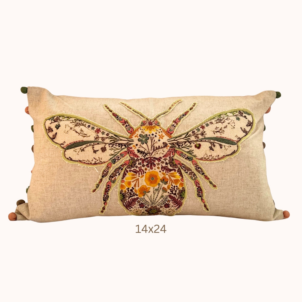 Housse de Coussin Lombaire en Lin Brodé Bourdon – Coussin Décoratif Bohème Chic et Ferme avec Pompons