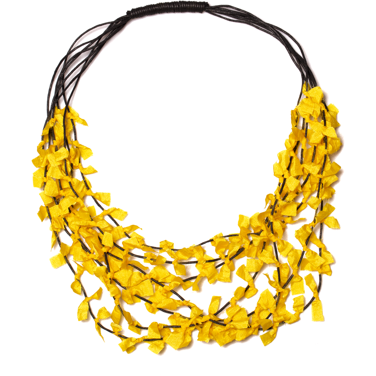 Collier en tissu multibrins
