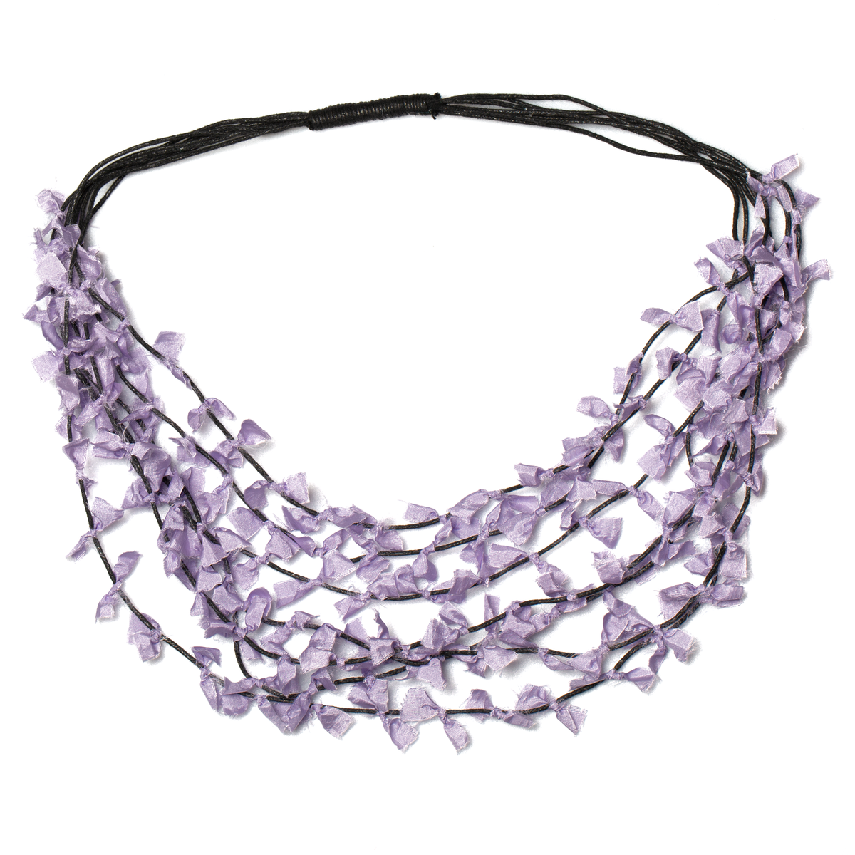 Collier en tissu multibrins