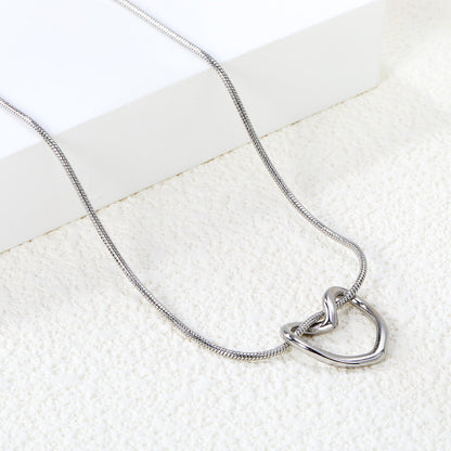 Collier Pendentif Cœur Creux