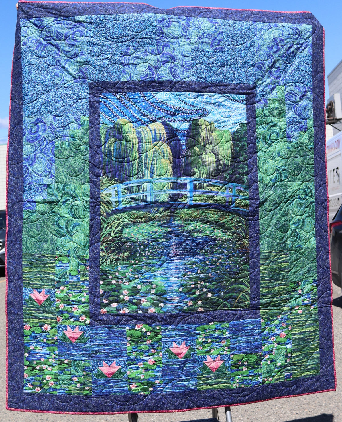 Store Sample- Twin Quilt- Pond Panel