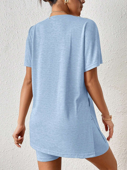 Women's Casual Solid Color Batwing Sleeve Tunic Top & Shorts Two-Piece Set