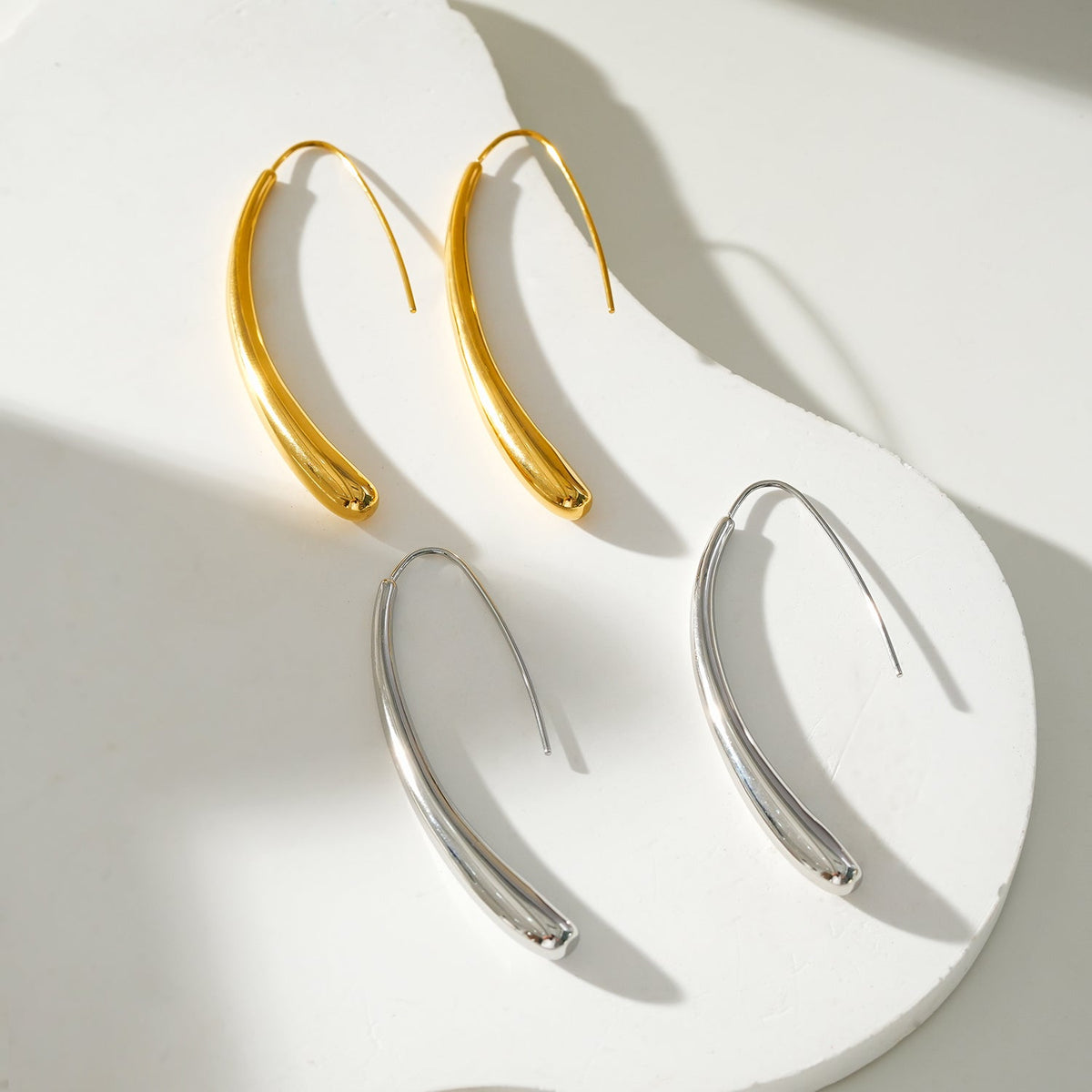 Style ADARA White Gold (Silver Toned): Abstract Elegance. Avant-Garde Geometric Earrings