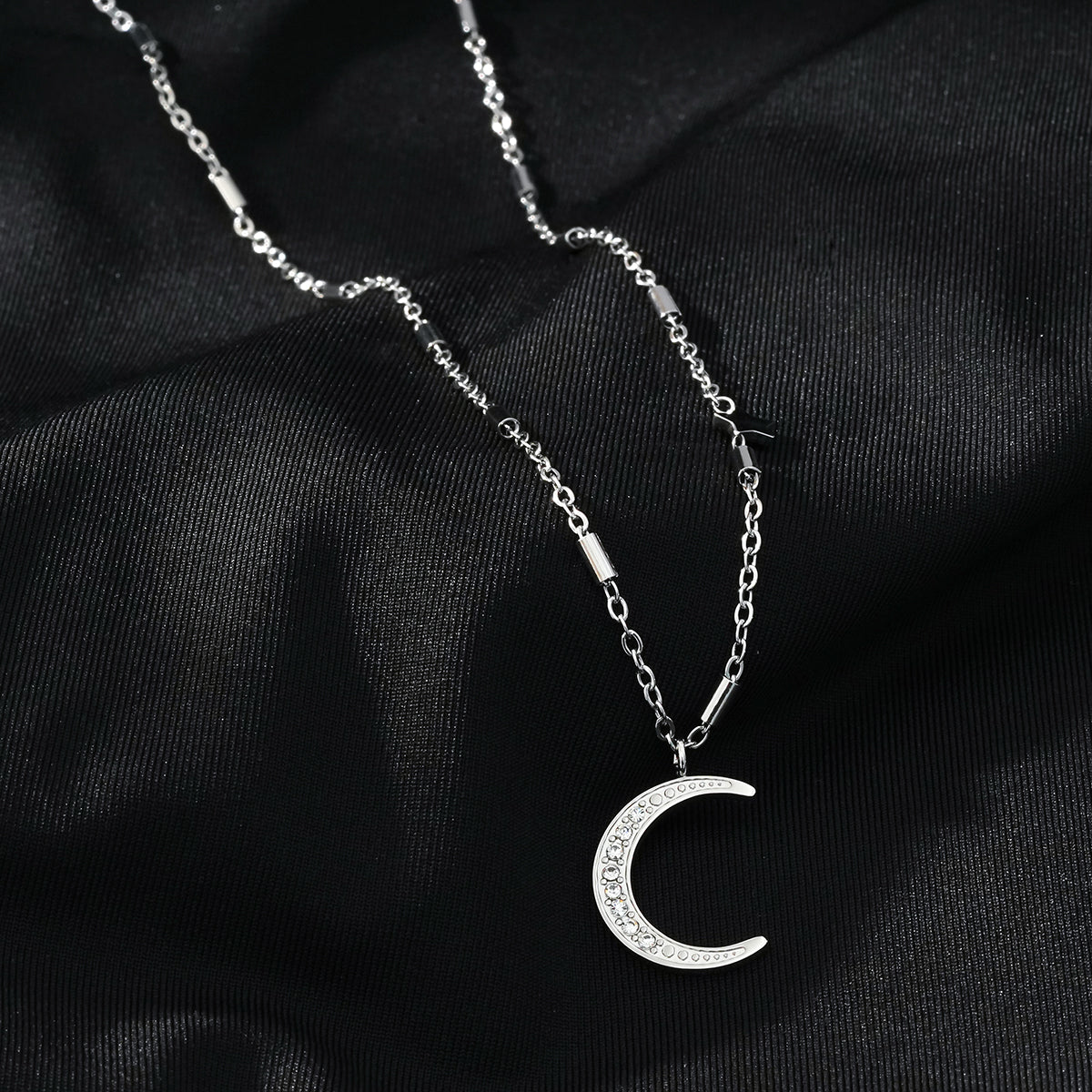 ALMERIA Argent (Or Blanc) : Magie Céleste - Collier Étoile et Croissant de Lune serti de Zircons