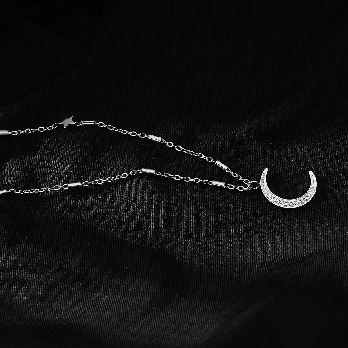 ALMERIA Argent (Or Blanc) : Magie Céleste - Collier Étoile et Croissant de Lune serti de Zircons