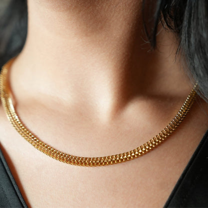 ANIMA : Collier simple à double chaîne, largeur XL et détails travaillés