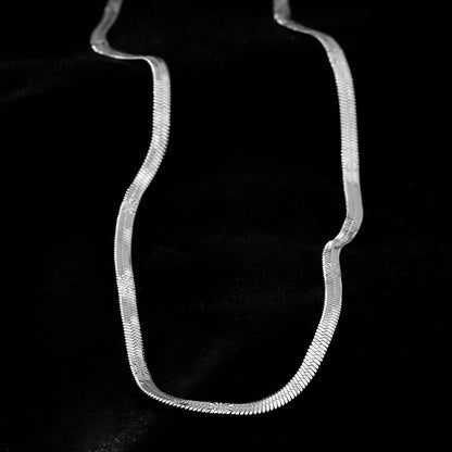 BAMBURG Silver: Star Embossed Snake Skin Textured Chain Necklace