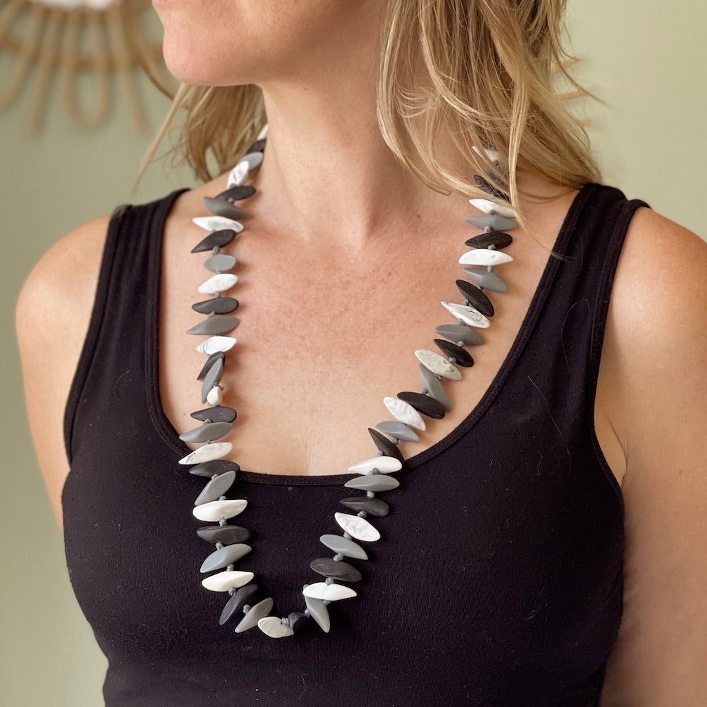 Resin Slice Bead Necklace