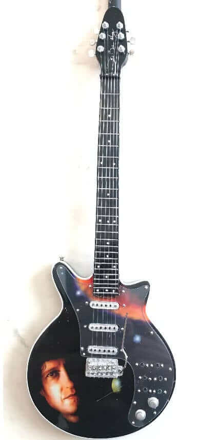Réplique Miniature de Guitare Brian May Signature "New Horizons" Objet de Collection