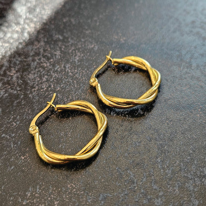 CARLOTA Gold: Twisted Metal Strands Hoop Earrings