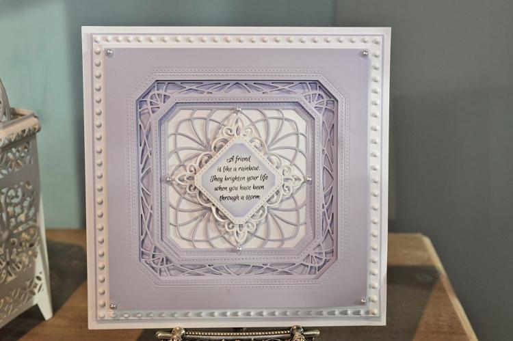 Matrice de découpe « Noble Ornate Pierced Squares »