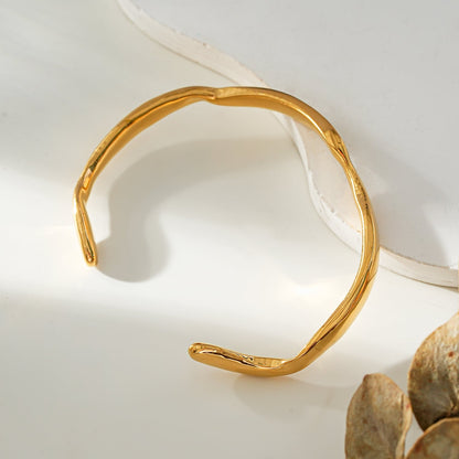 CHANBA Gold: Avant Garde Abstract Shaped Bracelet
