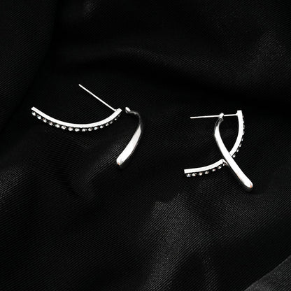 CREEDA Or Blanc (Tonalité Argentée) : Boucles d'Oreilles Créoles Détachables de Forme Avant-Gardiste avec Pierres en Zirconium