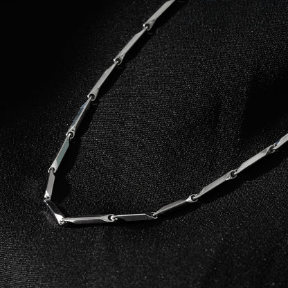 Style GUMIA Silver: Minimalist Geometric Shaped Beaded Chain Necklace