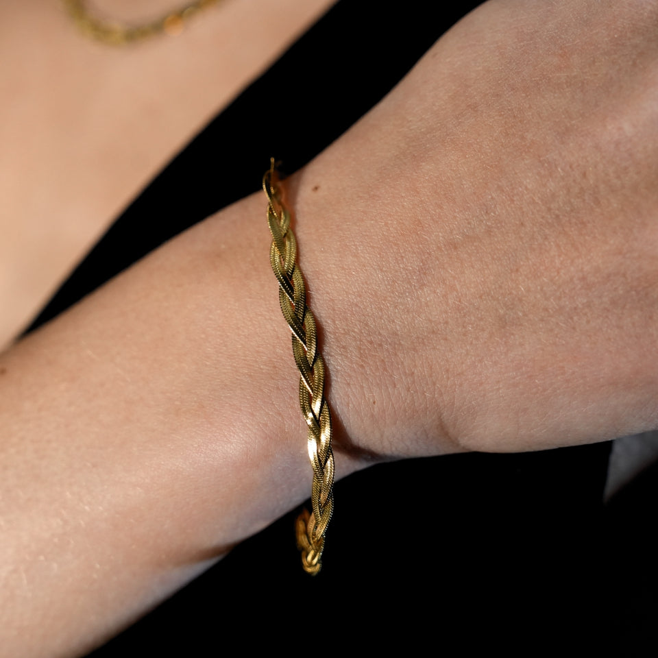 ELLA Gold: Intertwined Herringbone Snake Skin Textured Bracelet