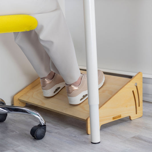 Repose-pied inclinable en bois