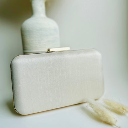 SAIRA BANOO Clutch