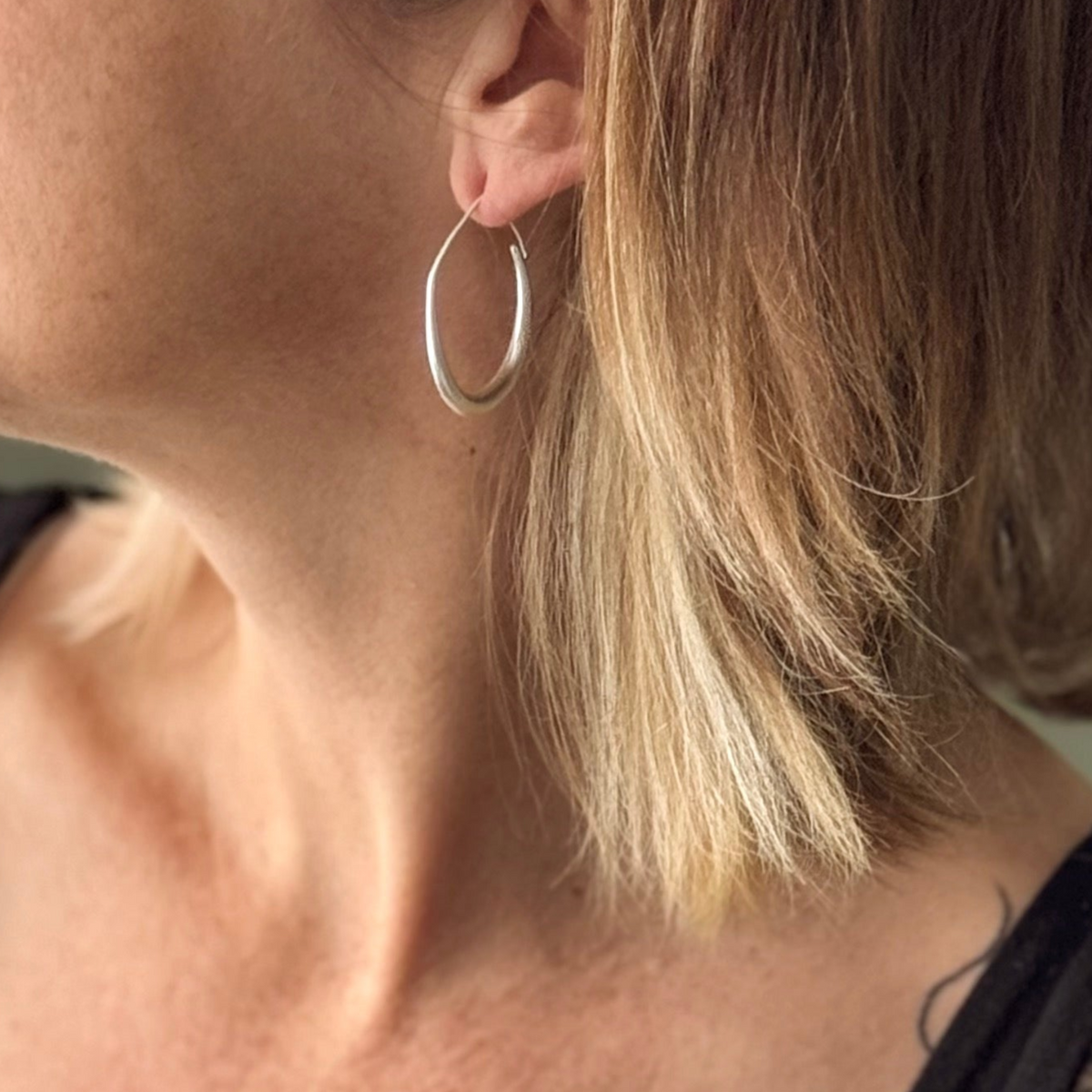 Boucle d'oreille créole goutte d'eau - Plaqué argent