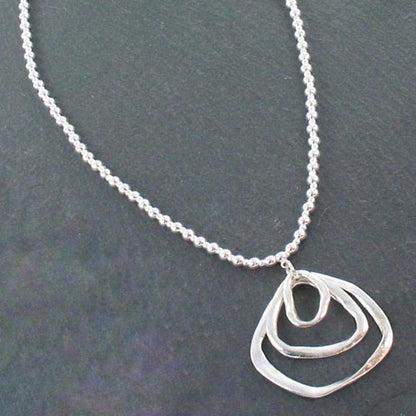 Silver Ball Necklace With Triple Ring Pendant In Silver Plate