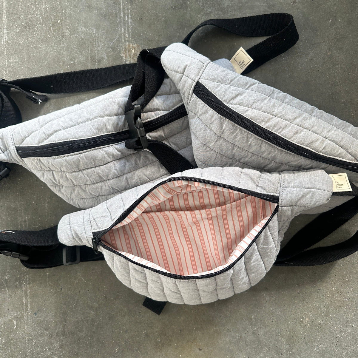 Le sac bandoulière – Matelassé gris