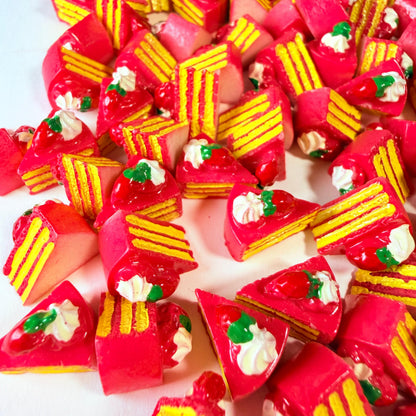 Breloques Gâteau Fraise pour Loisirs Créatifs