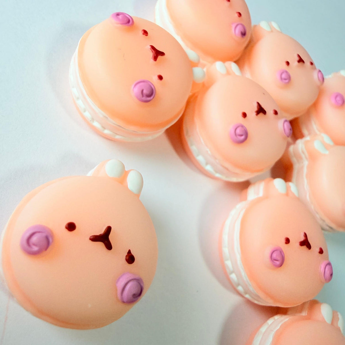 Breloques macarons lapins pour loisirs créatifs