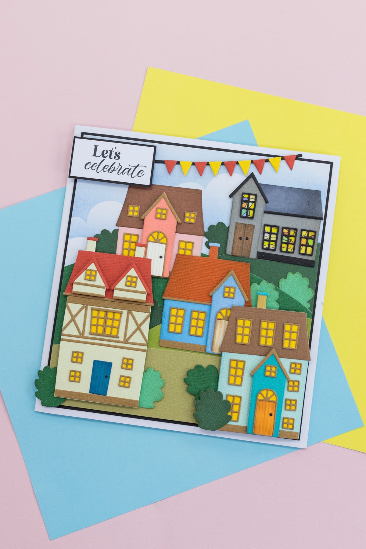Bloc de papier 15 x 15 cm - Collection Celebrate Good Times de Crafter’s Companion