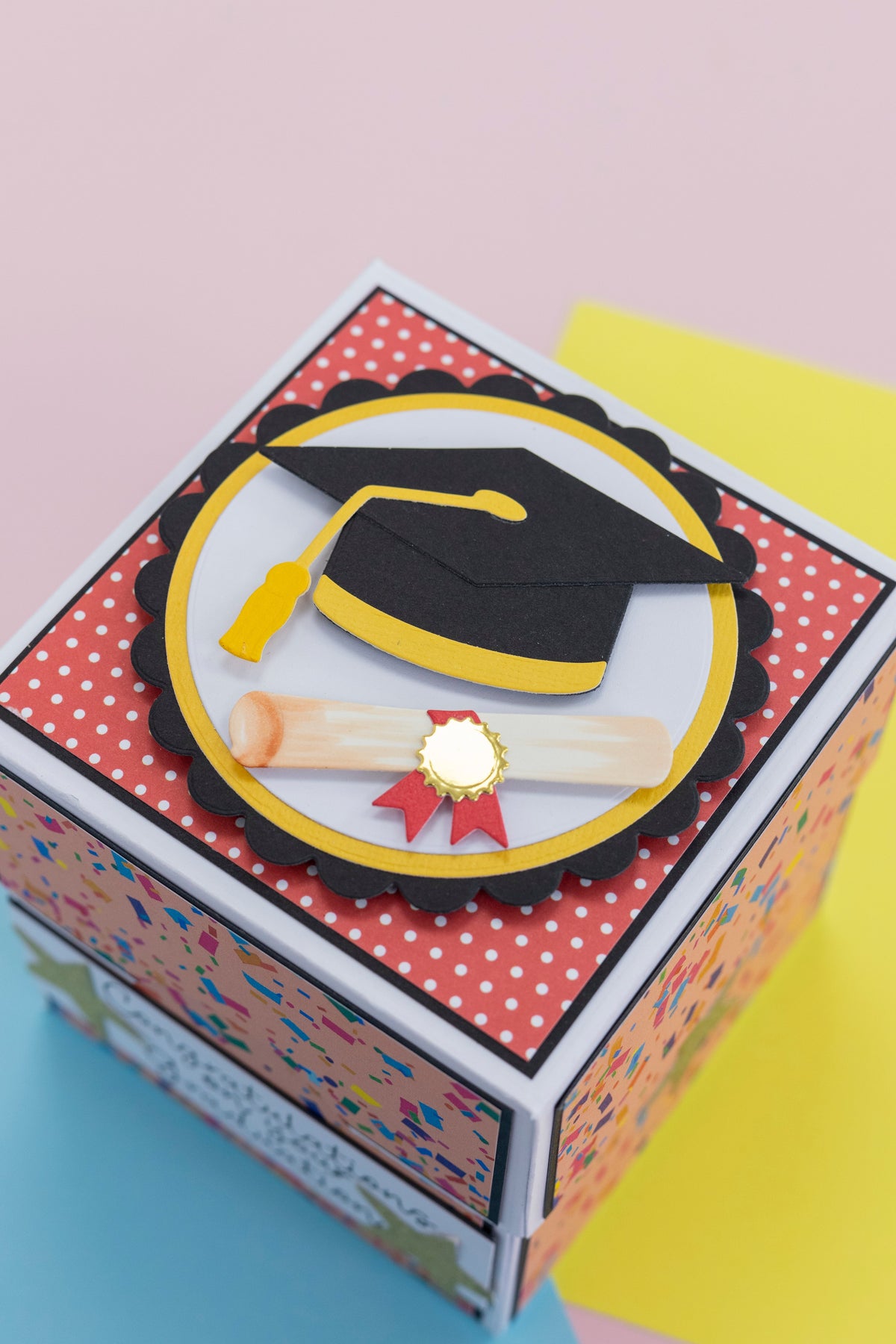 Bloc de papier 15 x 15 cm - Collection Celebrate Good Times de Crafter’s Companion