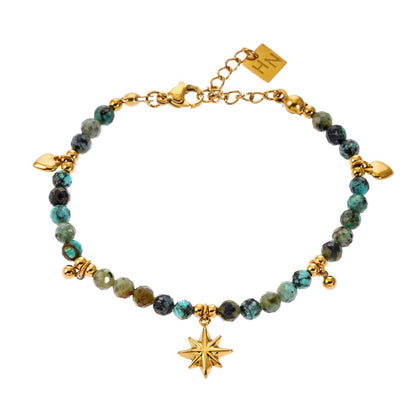 Style KAVYA : Bracelet chaîne en pierres turquoise bleues avec perles et breloques dorées