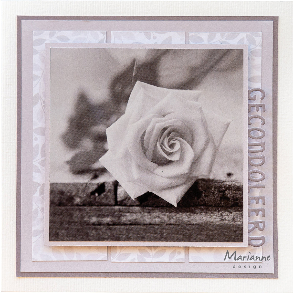 Marianne Design Feuille de découpe A4 - Serenity Flowers