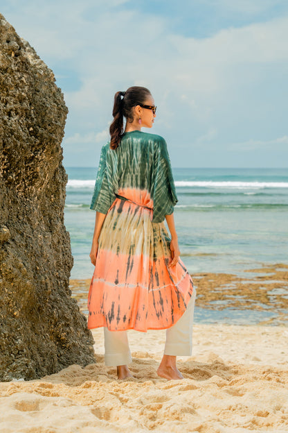Kimono long rayé tie-dye – Rose et gris