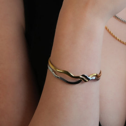 FREDRIKA : Bracelet chic géométrique abstrait en métaux mélangés