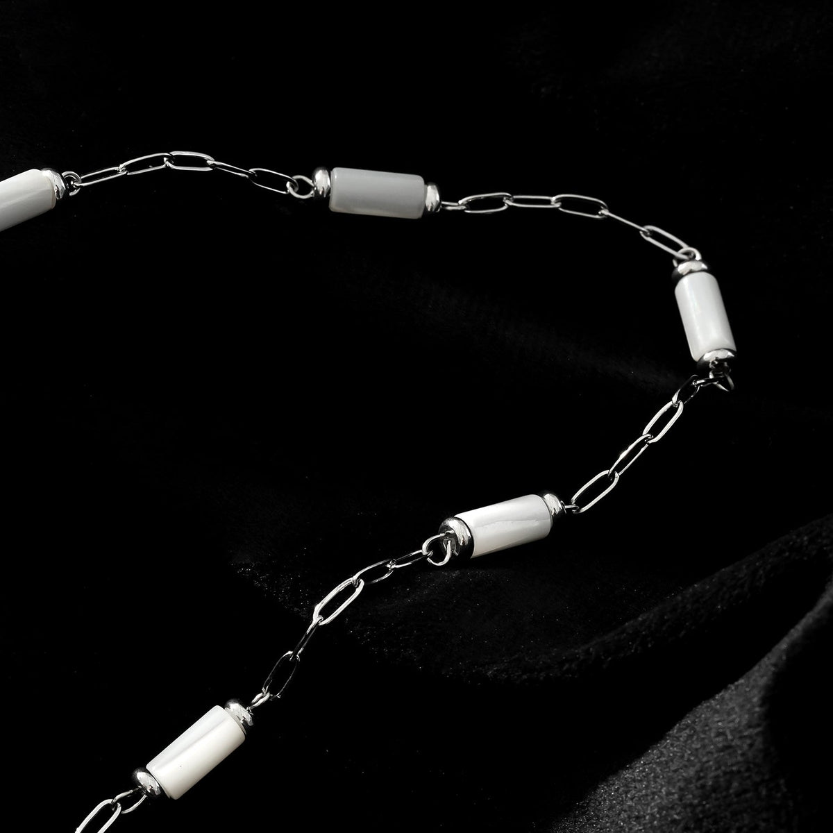 MALIBU: Mix Chain Necklace featuring Natural Shell & White Gold (Silver Toned) Metal