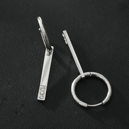 Style MAYLA : Créoles Argentées au Charme Minimaliste avec Trio de Zircons