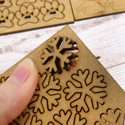 Formes de MDF - Pattes de Noël