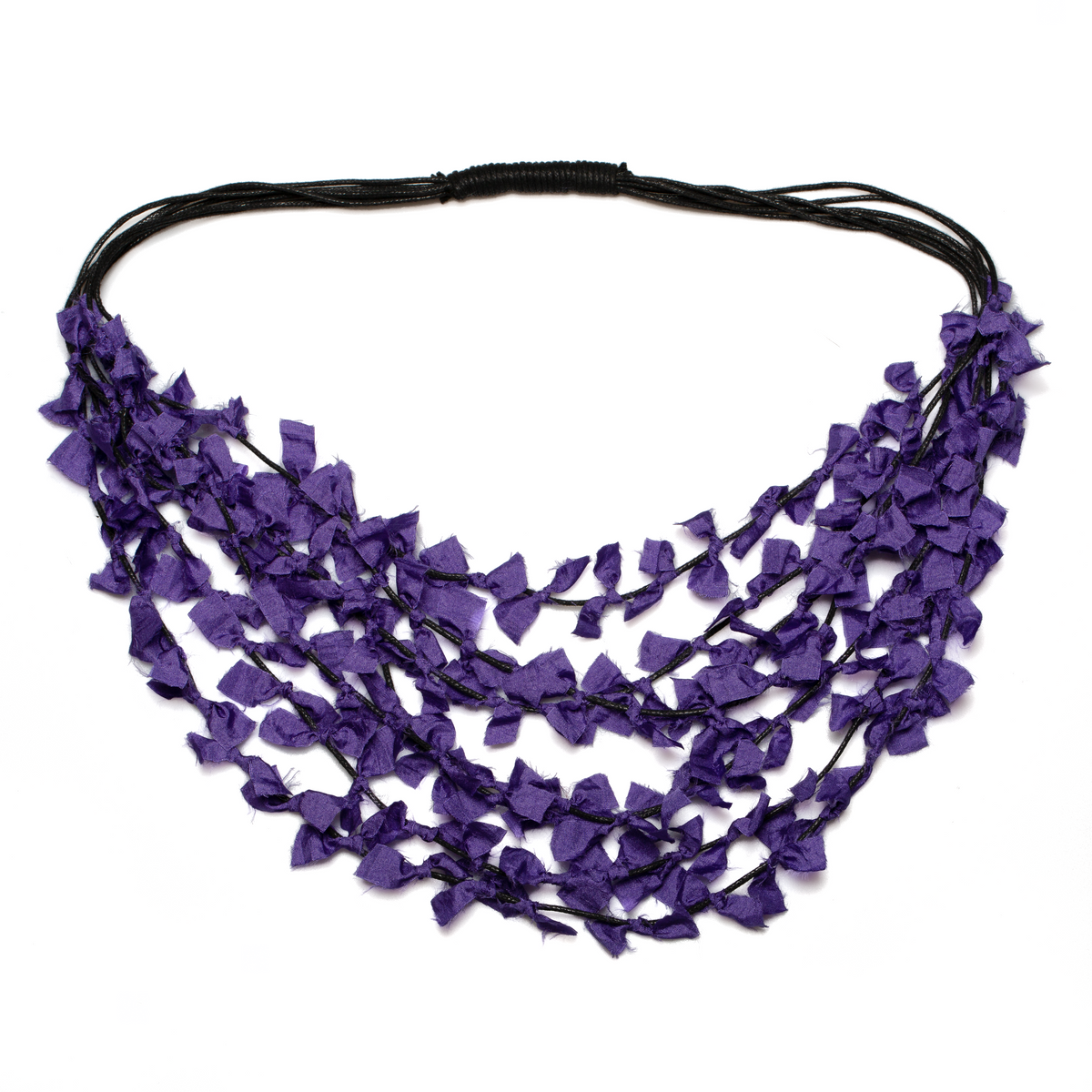 Collier en tissu multibrins