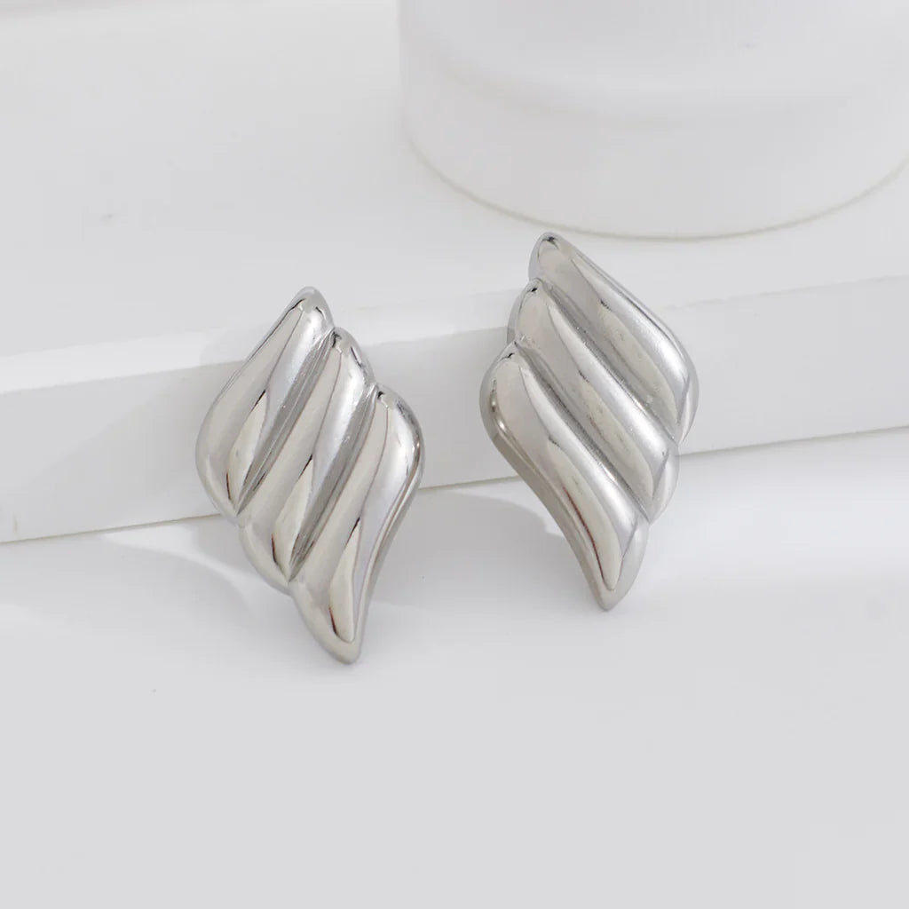 Winged Geometry Studs