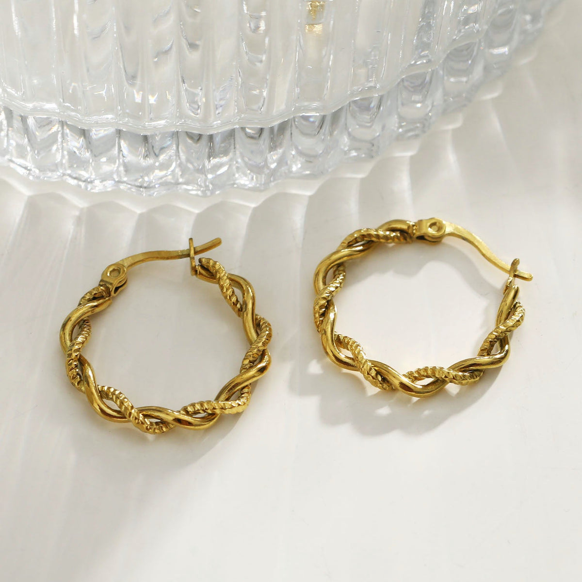 BARBARA Gold: Contrast Textured Twisted Rope Hoop Earrings