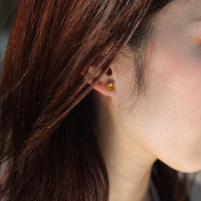 Puces d'oreilles en cristal coloré URSA