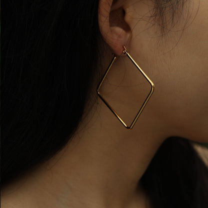 Boucles d'oreilles créoles carrées dorées REILYNN