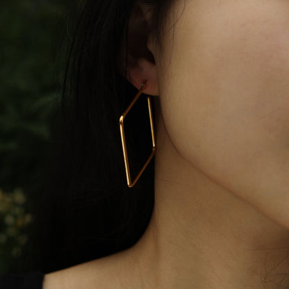 Boucles d'oreilles créoles carrées dorées REILYNN