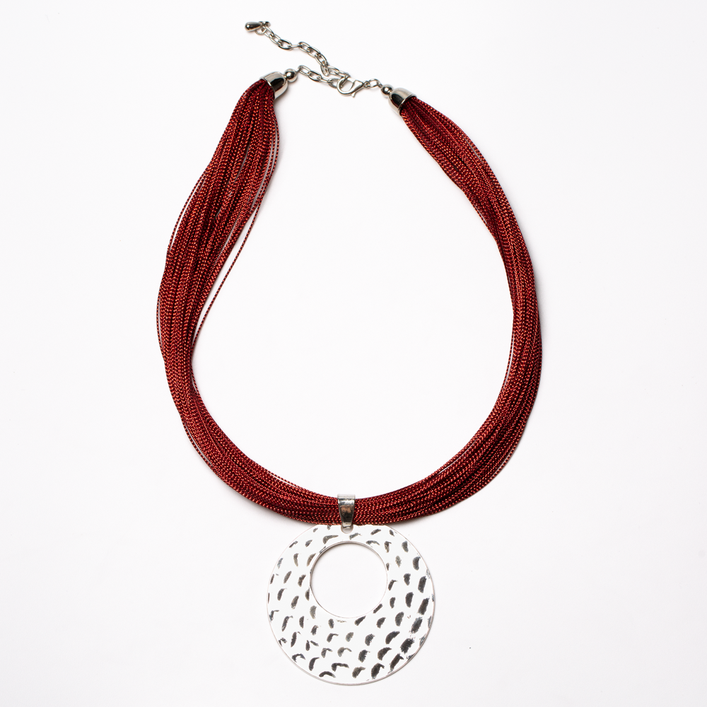 Collier à disque martelé sur fil multibrins