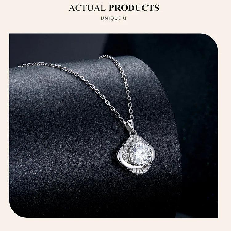 Collier pendentif Trèfle porte-bonheur en argent sterling et moissanite 1 carat