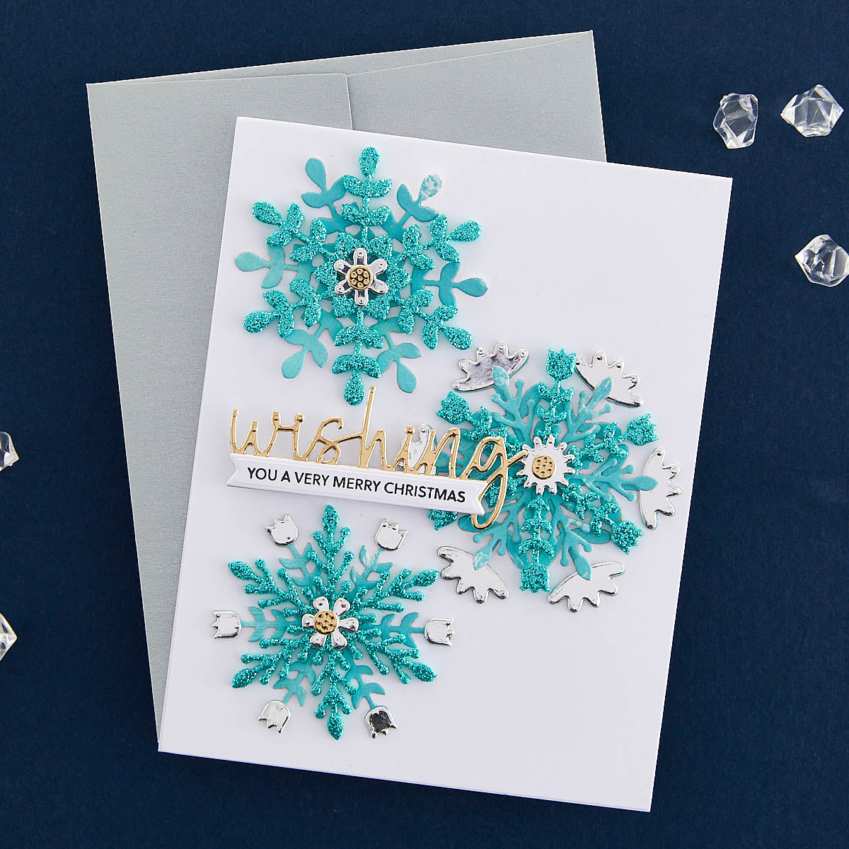 Matrices de découpe Flocons de neige délicats de la collection Bibi's Snowflakes par Bibi Cameron