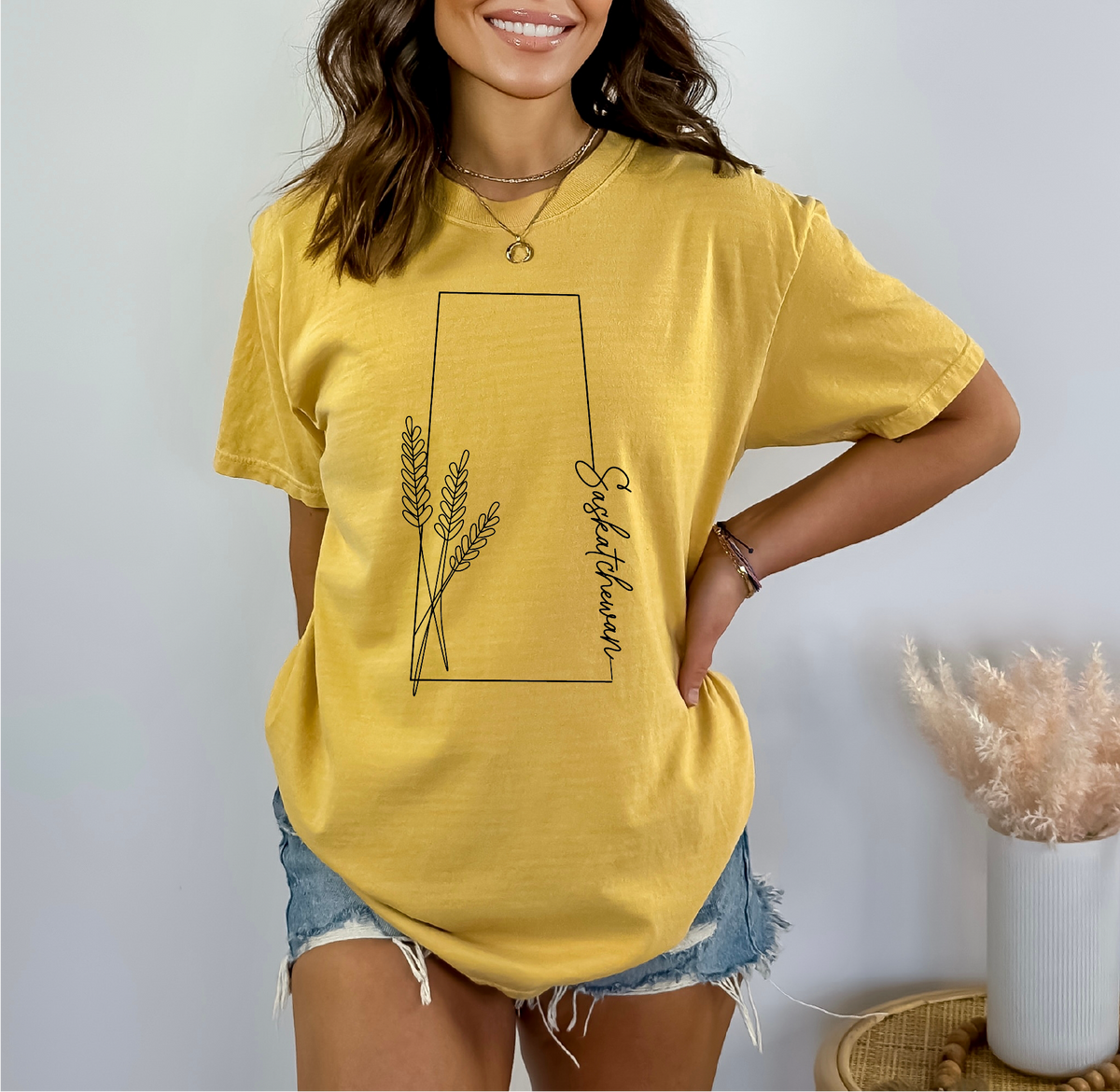 Saskatchewan Line Art Unisex T-shirt