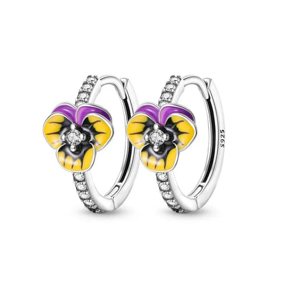 Boucles d'oreilles créoles élégantes en argent sterling avec fleur de pensée et zircones cubiques