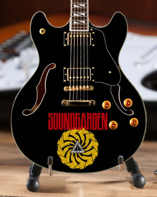 Mini-guitare Soundgarden Logo Signature Chris Cornell Black Hollow Body